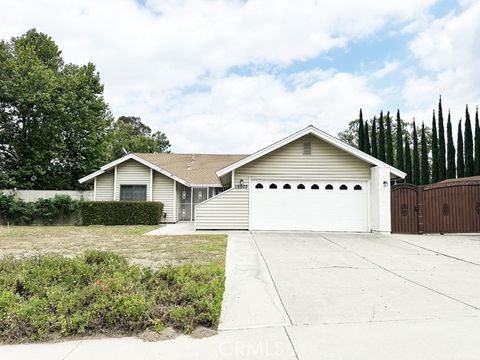 Photo of 15503 Tern Street, Chino Hills, CA 91709 (MLS # TR26107345)