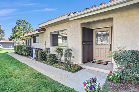 Photo of 975 Pebble Beach DR, Upland, CA 91784 (MLS # NDP2605484)