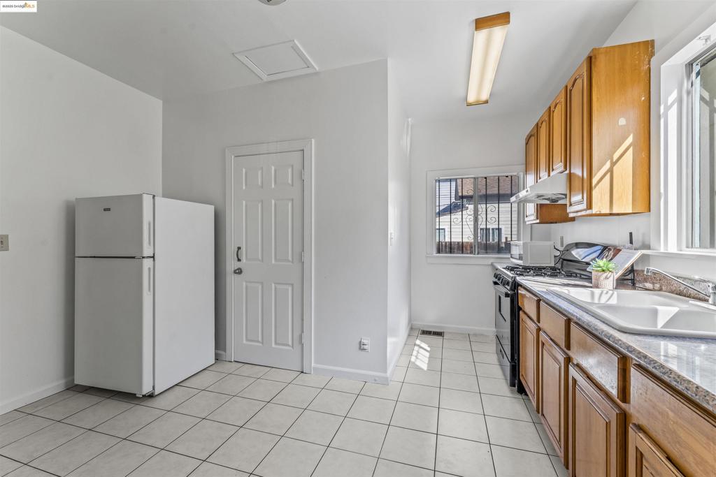 ALAMEDA COUNTY - Residential Income