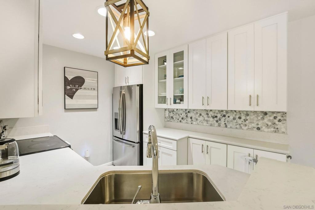 7287 Camino Degrazia 2
