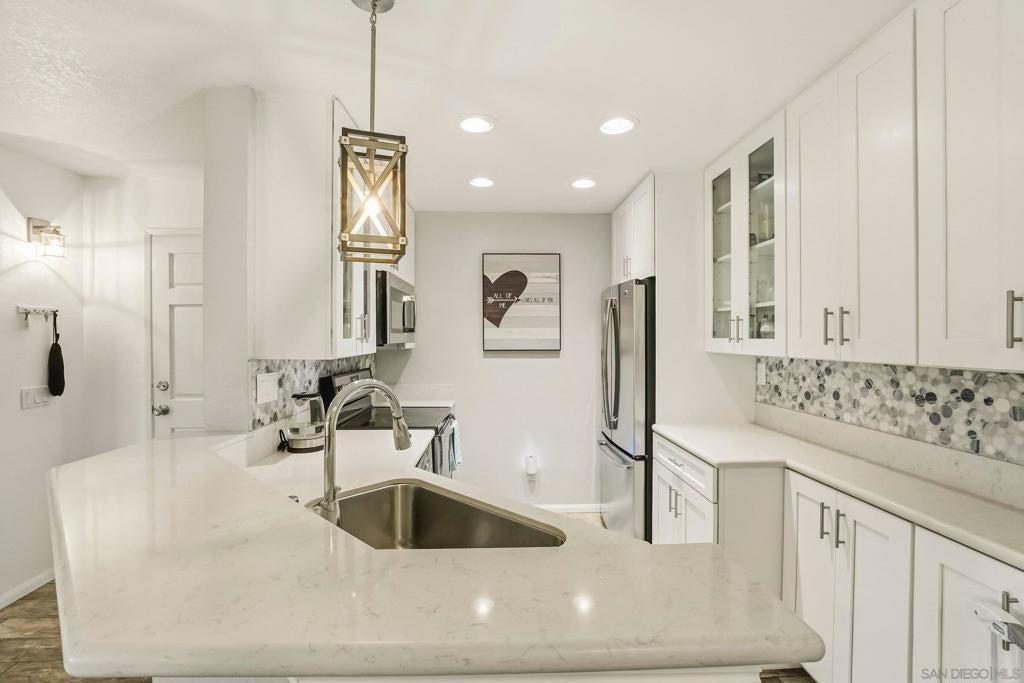 7287 Camino Degrazia