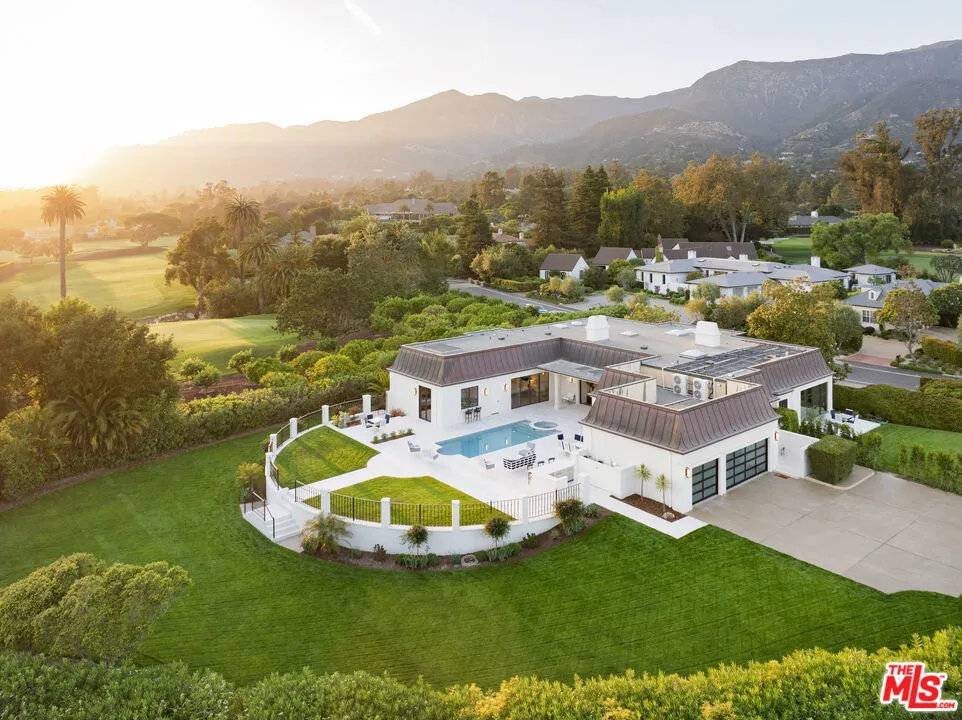 Santa Barbara, California 93108, United States, 4 Bedrooms Bedrooms, ,6 BathroomsBathrooms,Residential,Active,165167