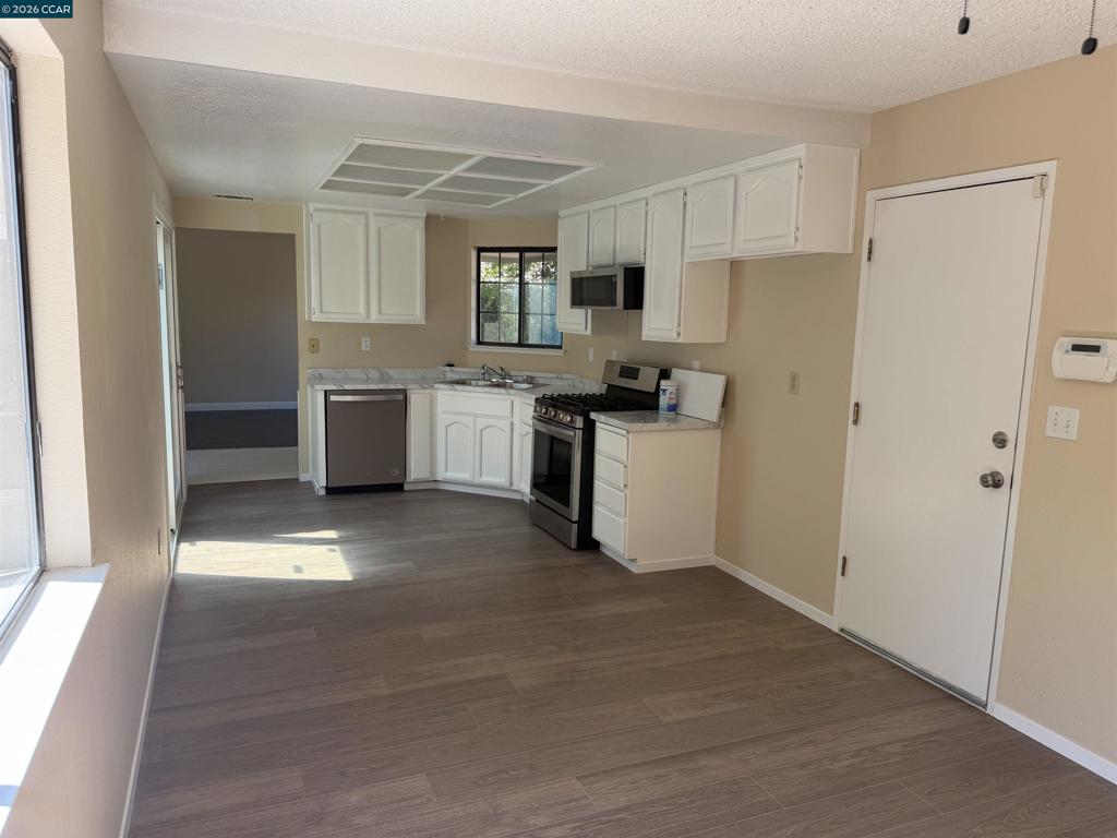 4364 Via Dora Dr