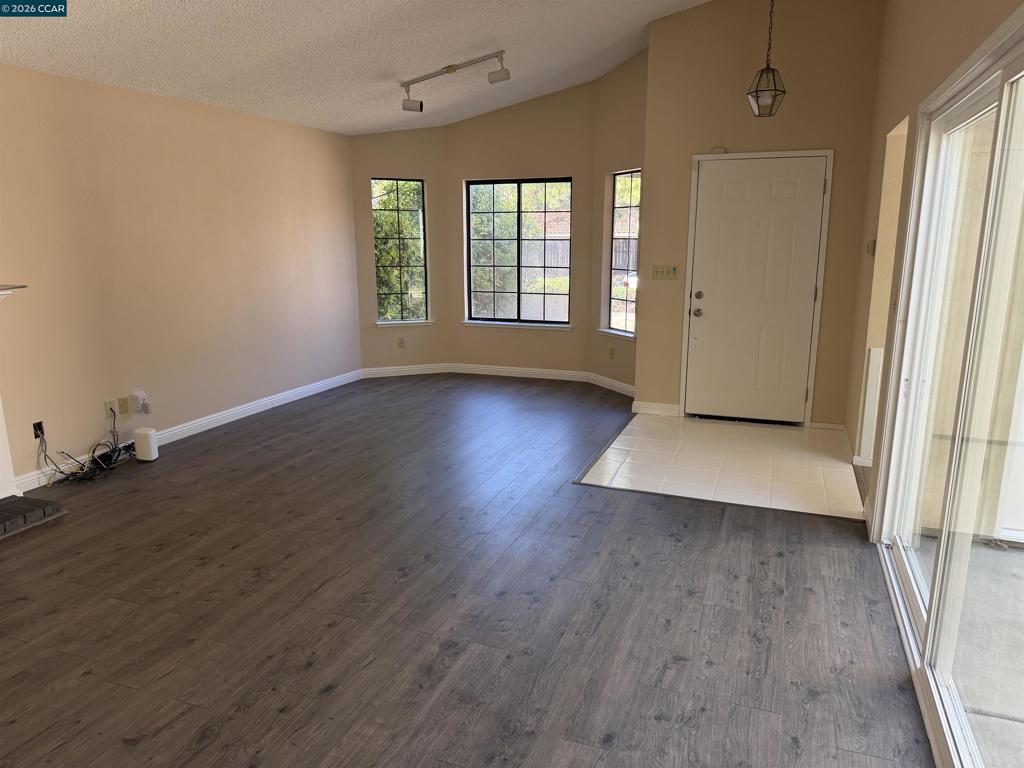 4364 Via Dora Dr