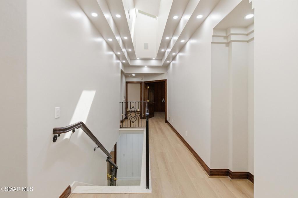 Woodland Hills, California, 91367, United States, 7 Bedrooms Bedrooms, ,6 BathroomsBathrooms,Residential,Active,2041561