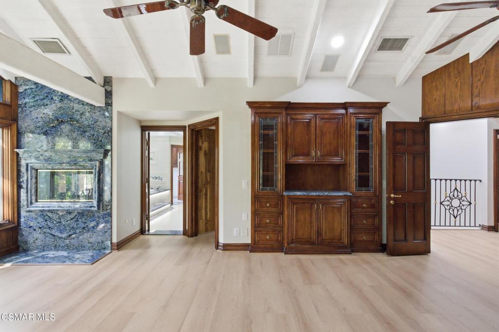 Woodland Hills, California, 91367, United States, 7 Bedrooms Bedrooms, ,6 BathroomsBathrooms,Residential,Active,2041561
