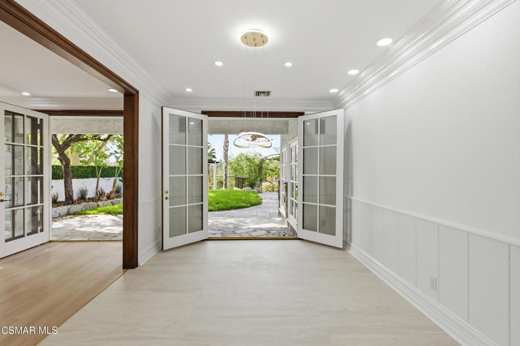 Woodland Hills, California, 91367, United States, 7 Bedrooms Bedrooms, ,6 BathroomsBathrooms,Residential,Active,2041561