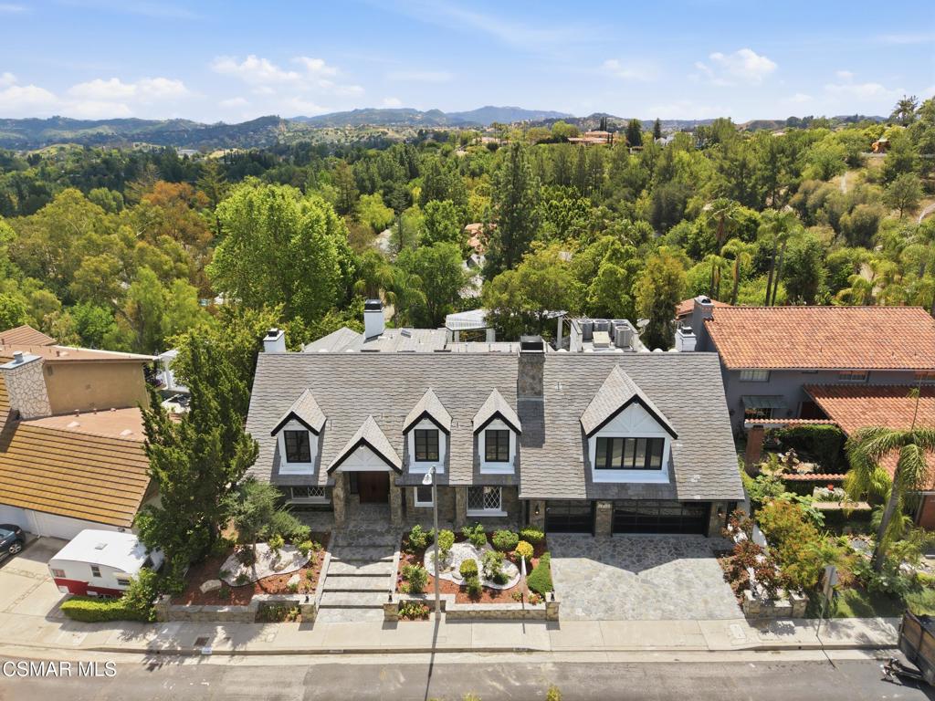 Woodland Hills, California, 91367, United States, 7 Bedrooms Bedrooms, ,6 BathroomsBathrooms,Residential,Active,2041561