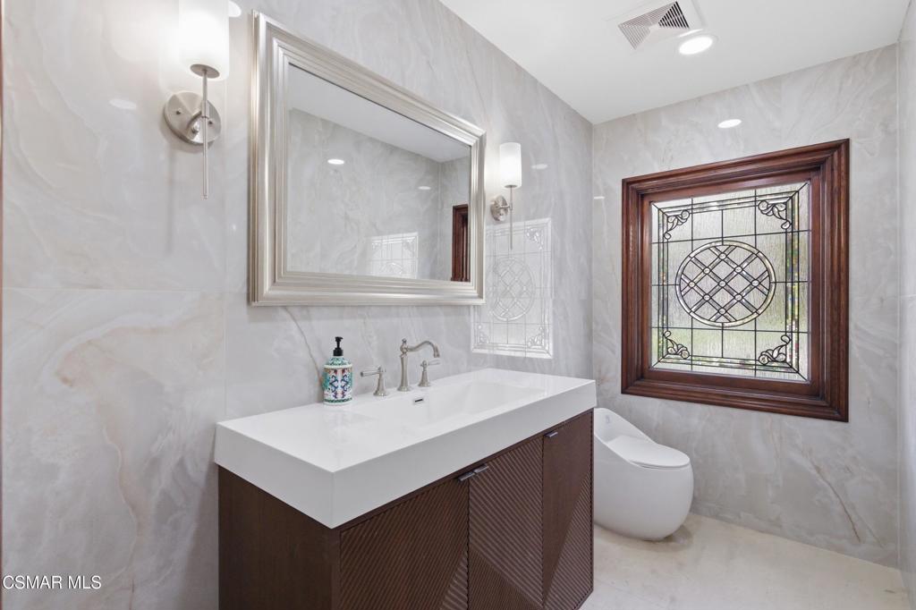 Woodland Hills, California, 91367, United States, 7 Bedrooms Bedrooms, ,6 BathroomsBathrooms,Residential,Active,2041561