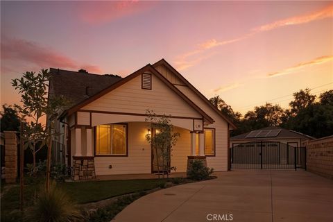 Photo of 5199 Peony Ct Ct, Riverside, CA 92506 (MLS # CV25180370) Photo of 5199 Peony Ct Ct, Riverside, CA 92506 (MLS # CV25180370)