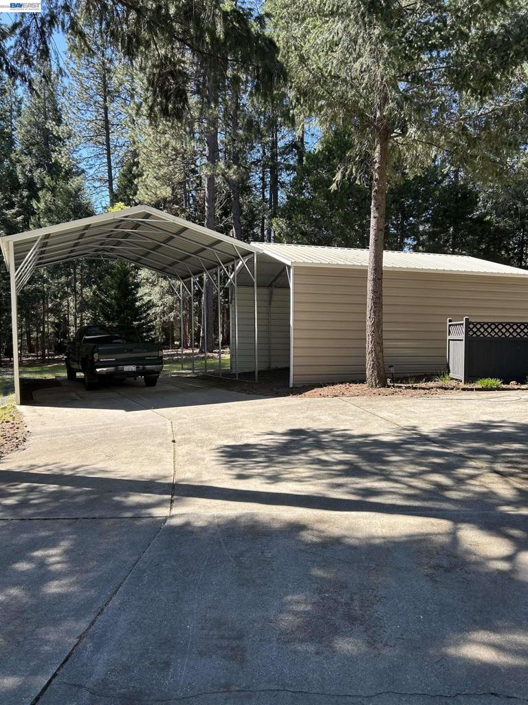 5992 Timber Ridge