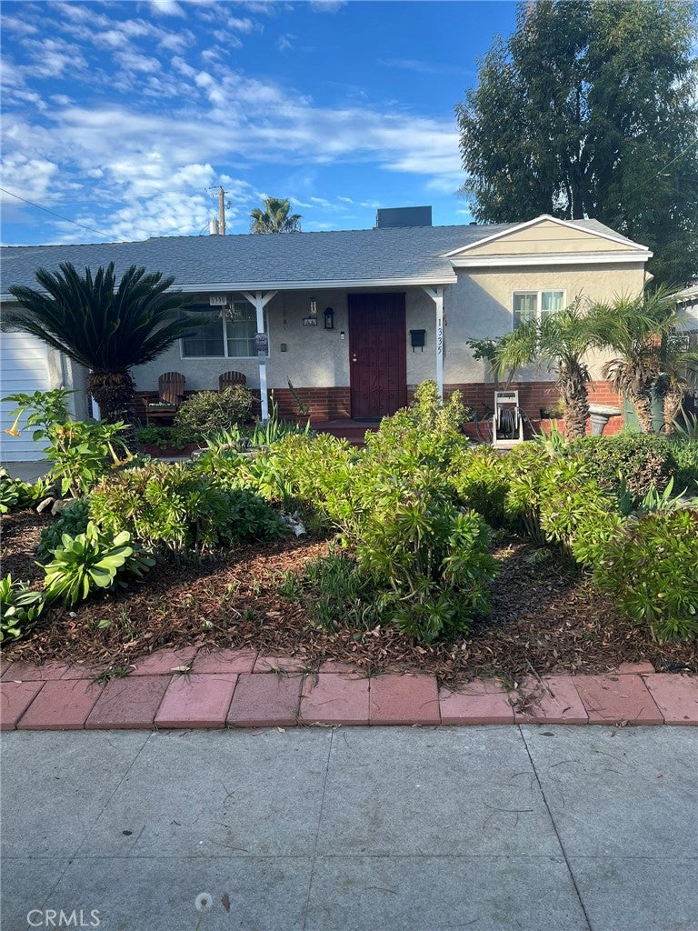 1335 N Niagara Street, Burbank CA 91505