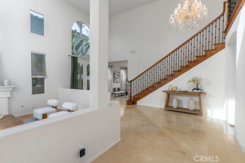 7371 Westcliff
