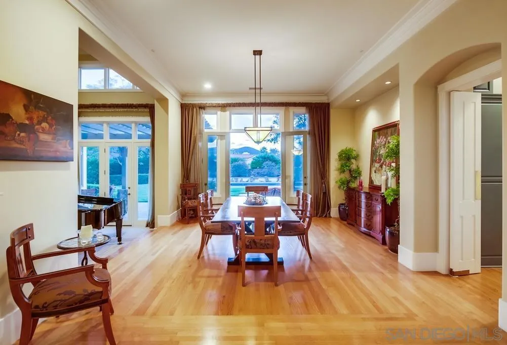 Poway, California 92064, United States, 4 Bedrooms Bedrooms, ,5 BathroomsBathrooms,Residential,Active,177430