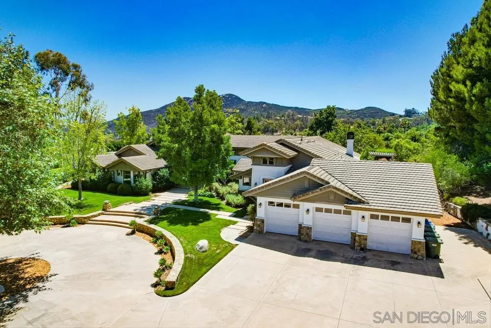 Poway, California 92064, United States, 4 Bedrooms Bedrooms, ,5 BathroomsBathrooms,Residential,Active,177430