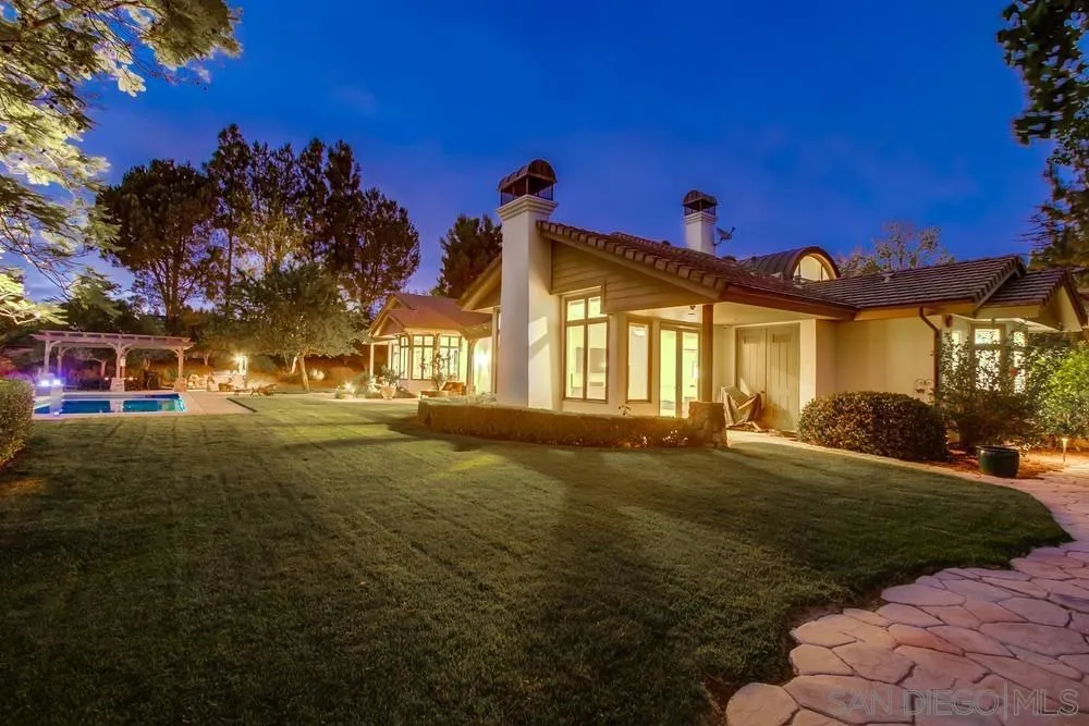 Poway, California 92064, United States, 4 Bedrooms Bedrooms, ,5 BathroomsBathrooms,Residential,Active,177430