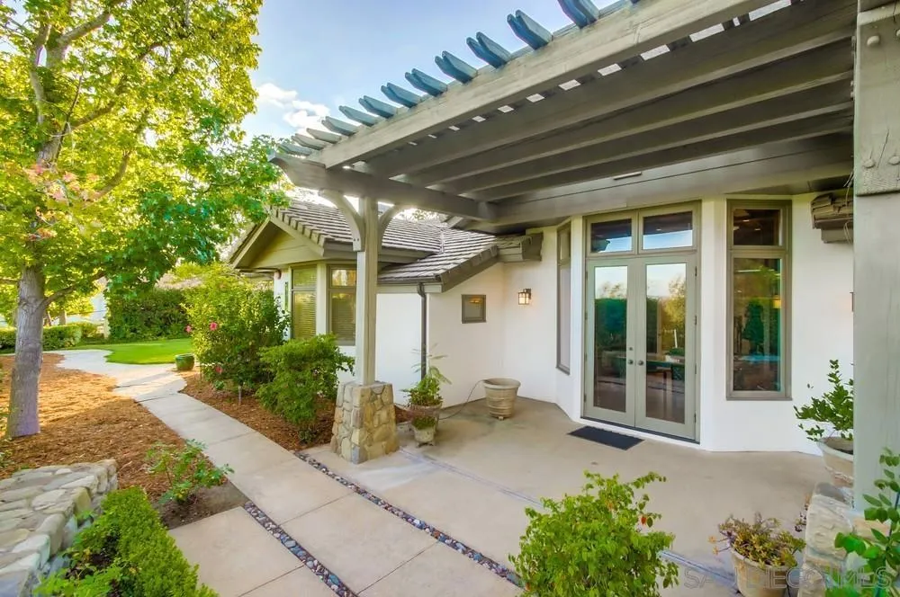 Poway, California 92064, United States, 4 Bedrooms Bedrooms, ,5 BathroomsBathrooms,Residential,Active,177430