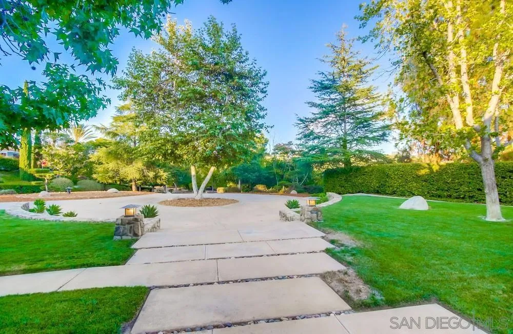 Poway, California 92064, United States, 4 Bedrooms Bedrooms, ,5 BathroomsBathrooms,Residential,Active,177430