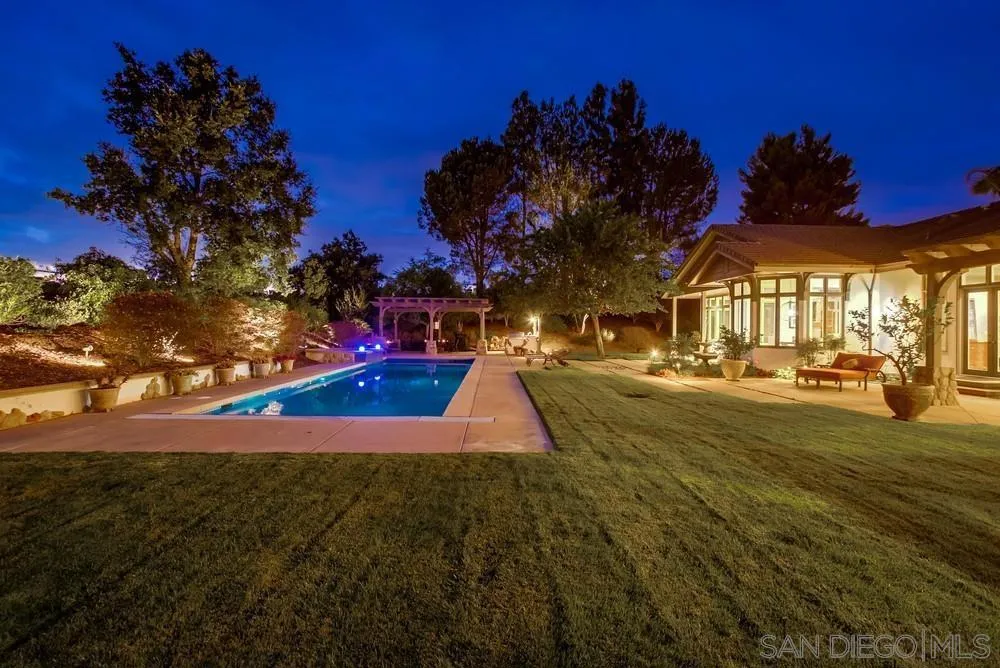 Poway, California 92064, United States, 4 Bedrooms Bedrooms, ,5 BathroomsBathrooms,Residential,Active,177430