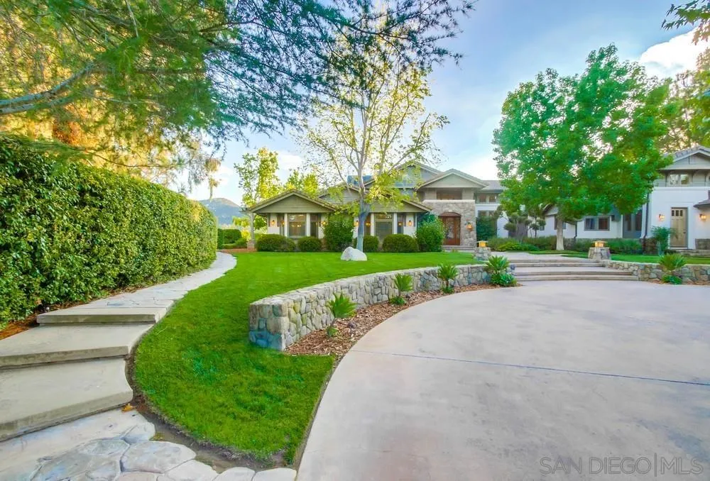 Poway, California 92064, United States, 4 Bedrooms Bedrooms, ,5 BathroomsBathrooms,Residential,Active,177430