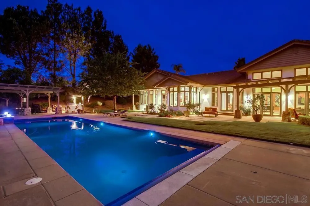 Poway, California 92064, United States, 4 Bedrooms Bedrooms, ,5 BathroomsBathrooms,Residential,Active,177430