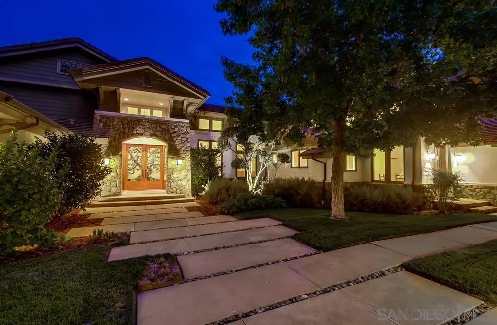 Poway, California 92064, United States, 4 Bedrooms Bedrooms, ,5 BathroomsBathrooms,Residential,Active,177430