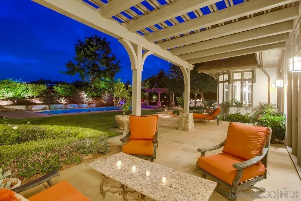 Poway, California 92064, United States, 4 Bedrooms Bedrooms, ,5 BathroomsBathrooms,Residential,Active,177430