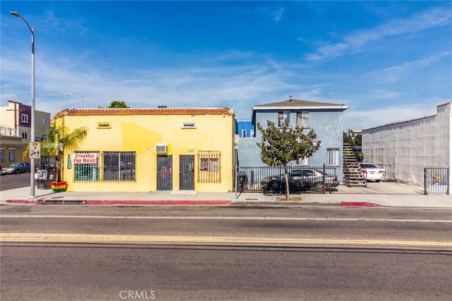 1425 W. Jefferson Blvd is a mixed use Retail/Apt building in the

USC Patrol Zone in Los Angeles, Ca. Just blocks from the USC

campus, this investment opportunity is ideal for a local investor

and/or business owner looking to tap into the college rental

market. It offers a true value add opportunity to reposition the

property and maximize rents.

The property is comprised of two structures totaling 3,592 SF

with a corner building split into 3 retail units with one retail unit

delivered vacant and parking in the rear. The multifamily

building is a two story 4 unit property with all 1/1 units fully

occupied.

The building was originally built in 1922 and sits on a total lot

size of 5,058 SF on C2 zoned land. Prime Location near USC onJefferson Blvd within the USC Patrol Zone, near Exposition Park, LA Coliseum, West Adams, Leimert Park, DTLA,Freeways, Restaurants & Shops.