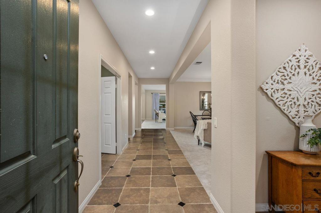 914 Lantana Ct