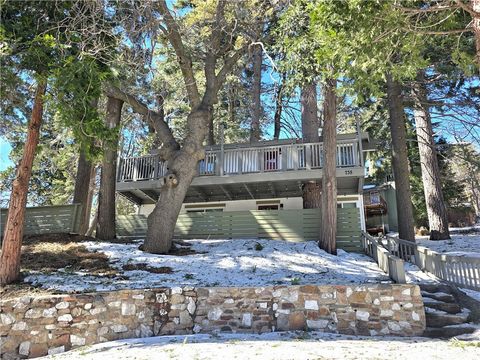 Photo of 738 W Victoria Court, Lake Arrowhead, CA 92352 (MLS # CV26048737)