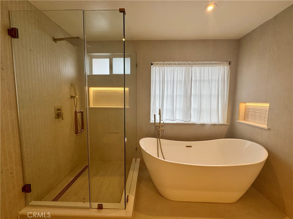 Sunshine Homes West (SUNW) - Residential Lease