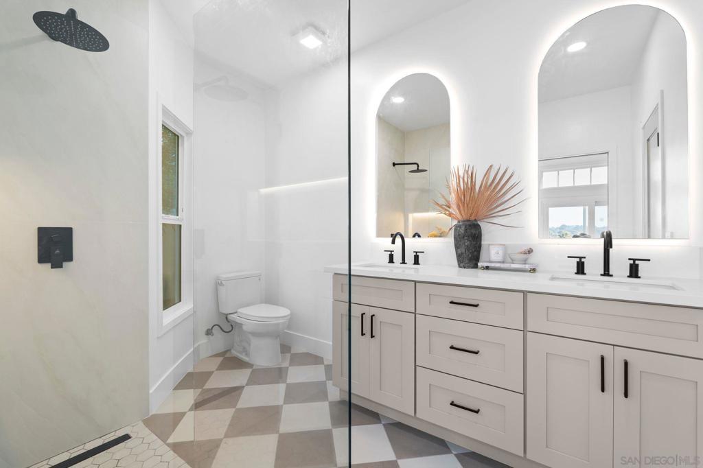 Del Mar - Residential