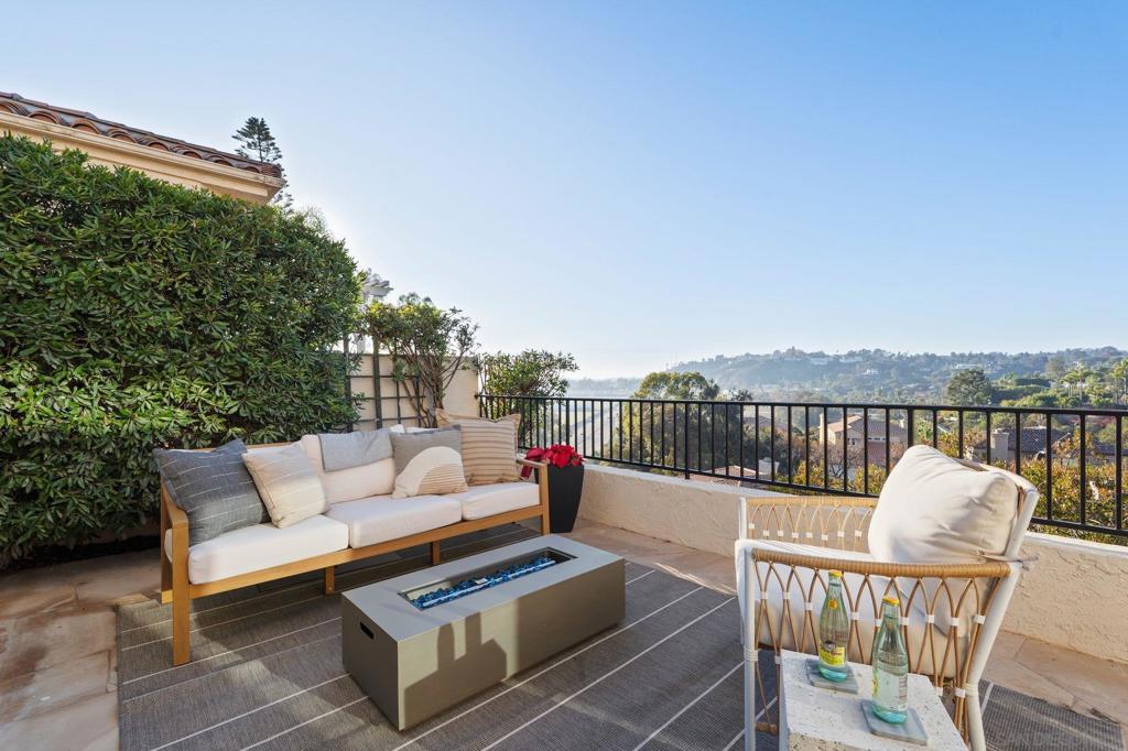 Del Mar - Residential