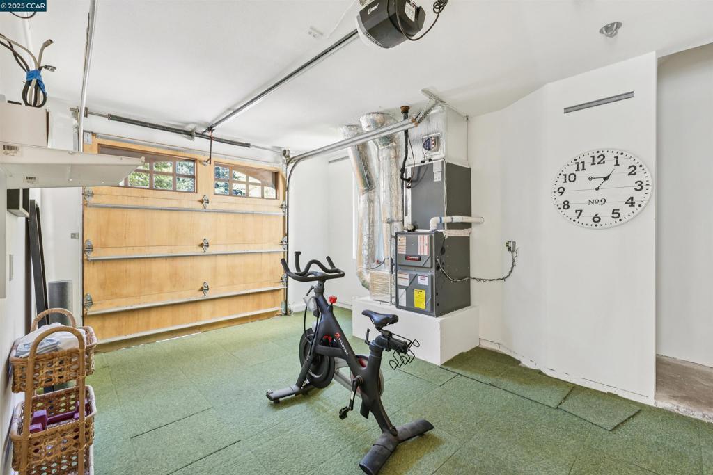 BARRINGTON WOODS - Residential