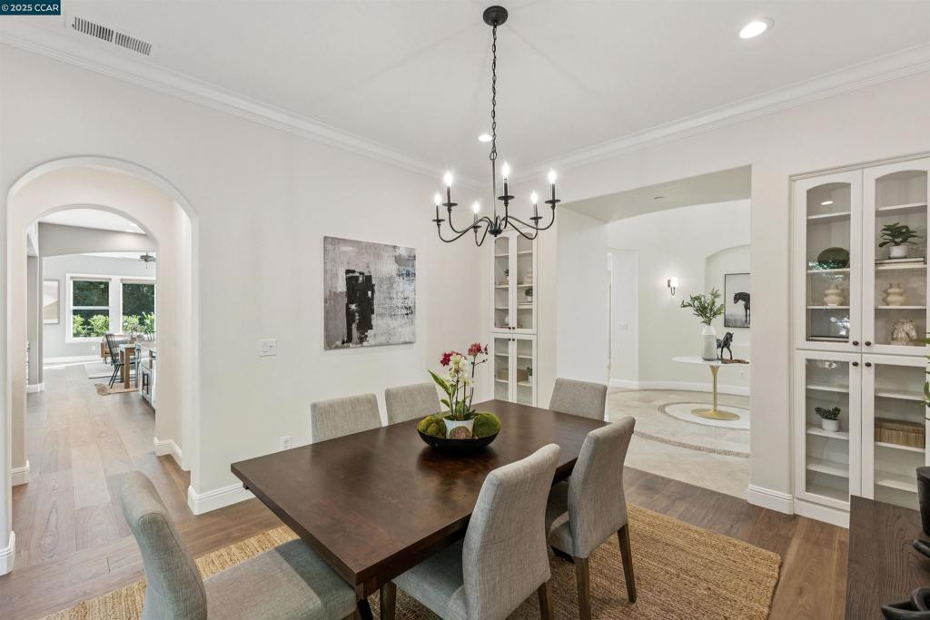 BARRINGTON WOODS - Residential