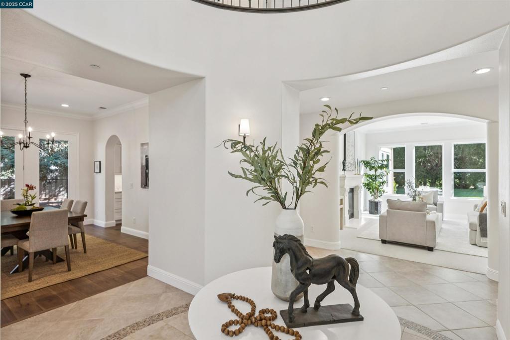 BARRINGTON WOODS - Residential