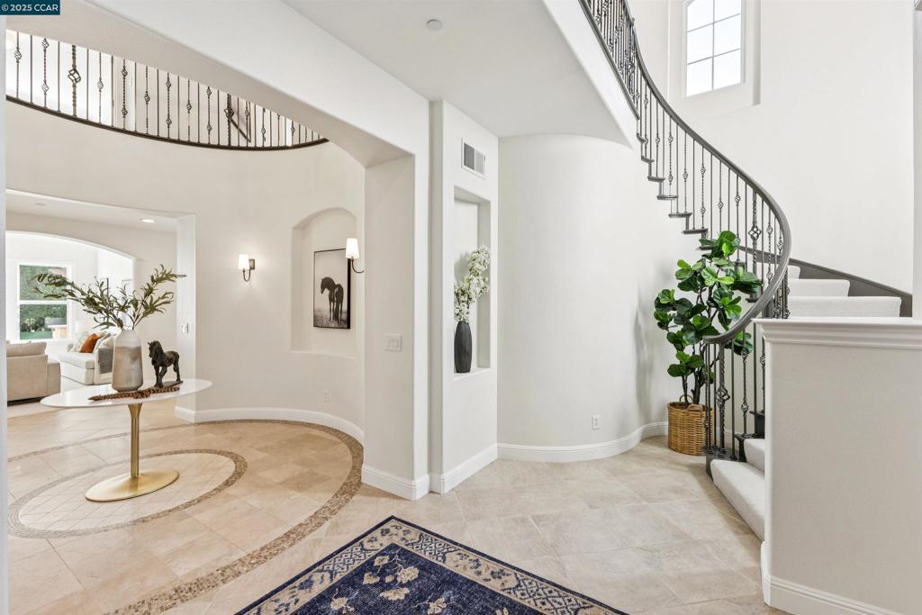BARRINGTON WOODS - Residential