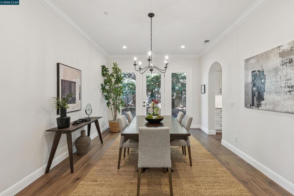 BARRINGTON WOODS - Residential