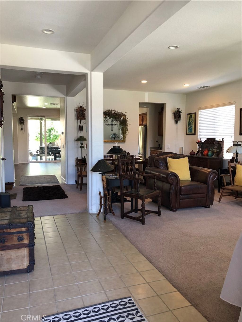 listing image 130720290448683868970