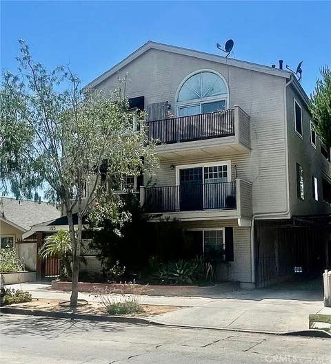 Photo of 1123 Junipero AVE #7, Long Beach, CA 90804 (MLS # IG26147656)
