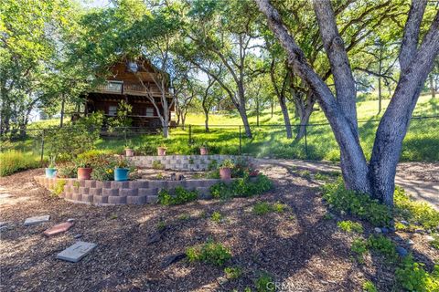 Tiny photo for 2646 Oak Shores Dr, Bradley, CA 93426 (MLS # NS26064869)