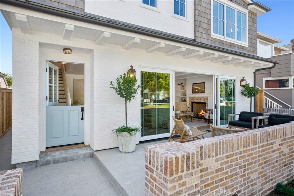 1517 Miramar Drive