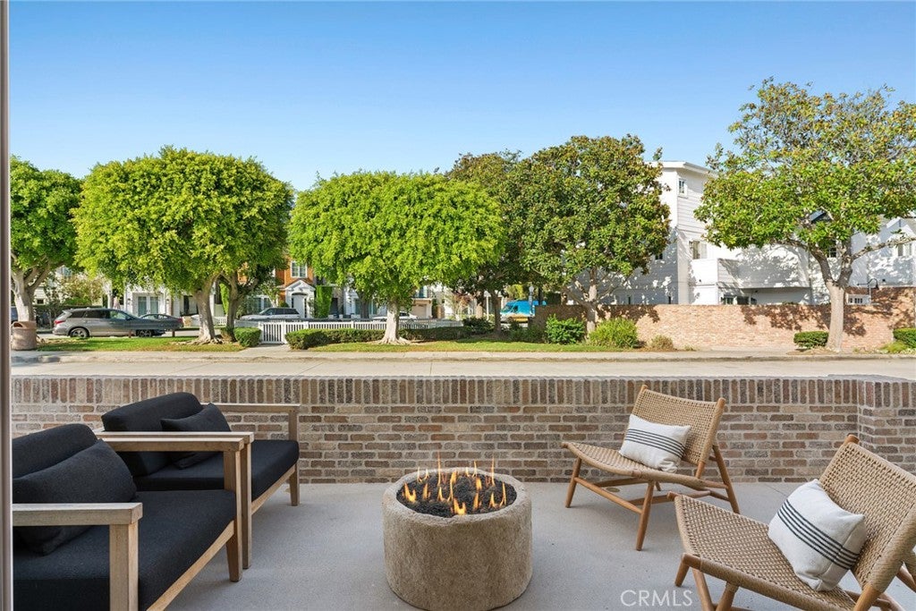 Photo of 1517 Miramar Drive, Newport Beach, CA 92661 (MLS # NP26210684)