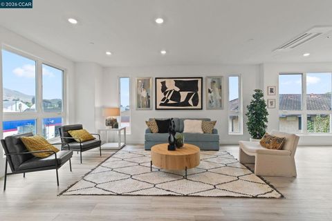 Photo of 27277 Cosmo Ct Ct, Hayward, CA 94544 (MLS # 41143066)