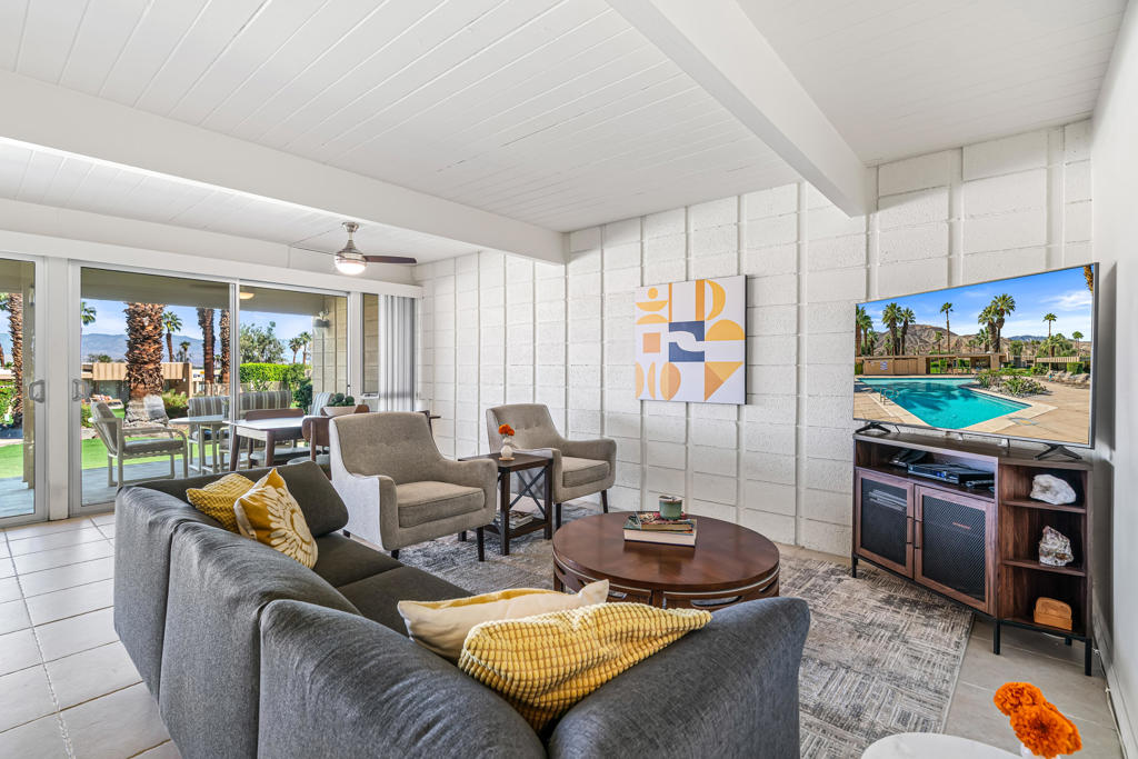 Sandpiper Palm Deser - Residential
