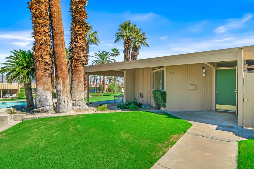 Photo of 172 Sandpiper Street, Palm Desert, CA 92260 (MLS # 219137348PS)