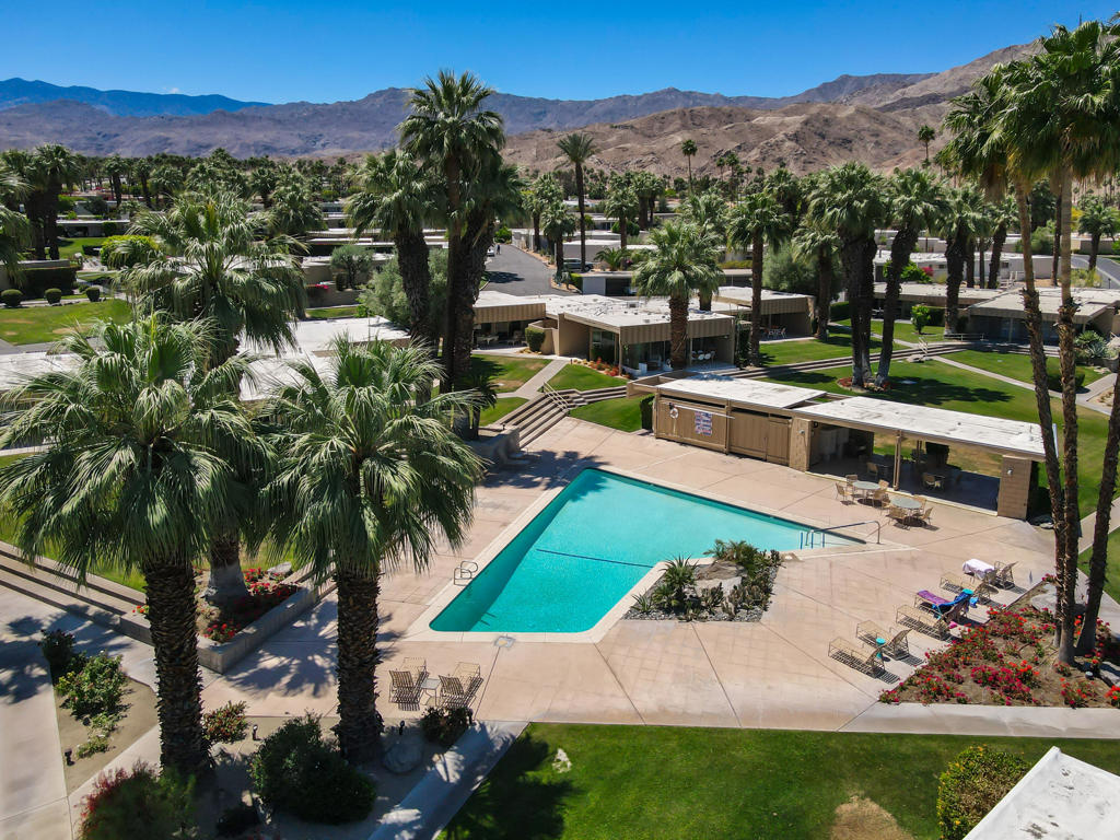 Sandpiper Palm Deser - Residential