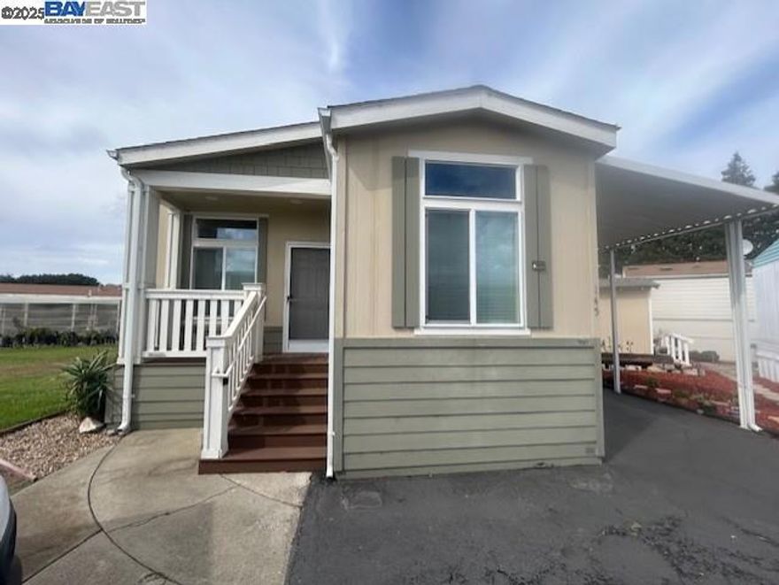 Newer manufactured home ready for move in located in Hayward Mobile County Club (adult community).  This lovely home features: 2 bedrooms and den area; 2 full baths; kitchen with stainless steal appliances and granite countertops; primary suite with private bath and walk in closet; laminate flooring in living room, dining room, and hall; crown molding throughout; indoor laundry room with washer and dryer included; custom shed; quite cul-de-sac location over looking green belt. Fireplaces: NO