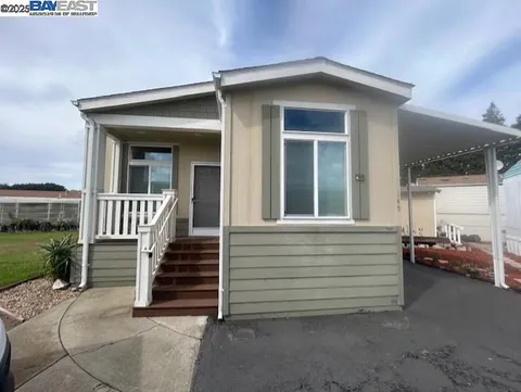 1200 W Winton Ave, Hayward, CA 94545 - MLS#: 41113739