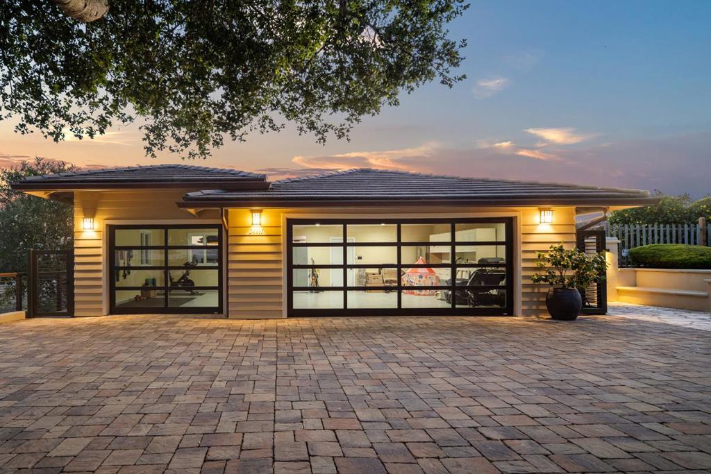 24911 Outlook Terrace